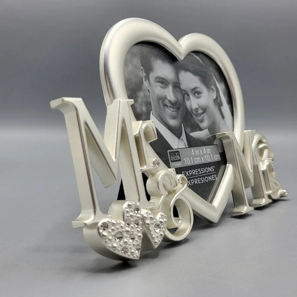 Studio Decor Mr & Mrs Picture Frame 4